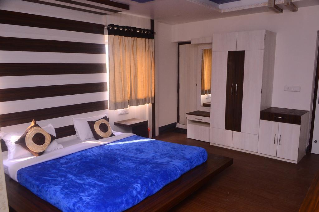 אודייפור Hotel Samridhi מראה חיצוני תמונה